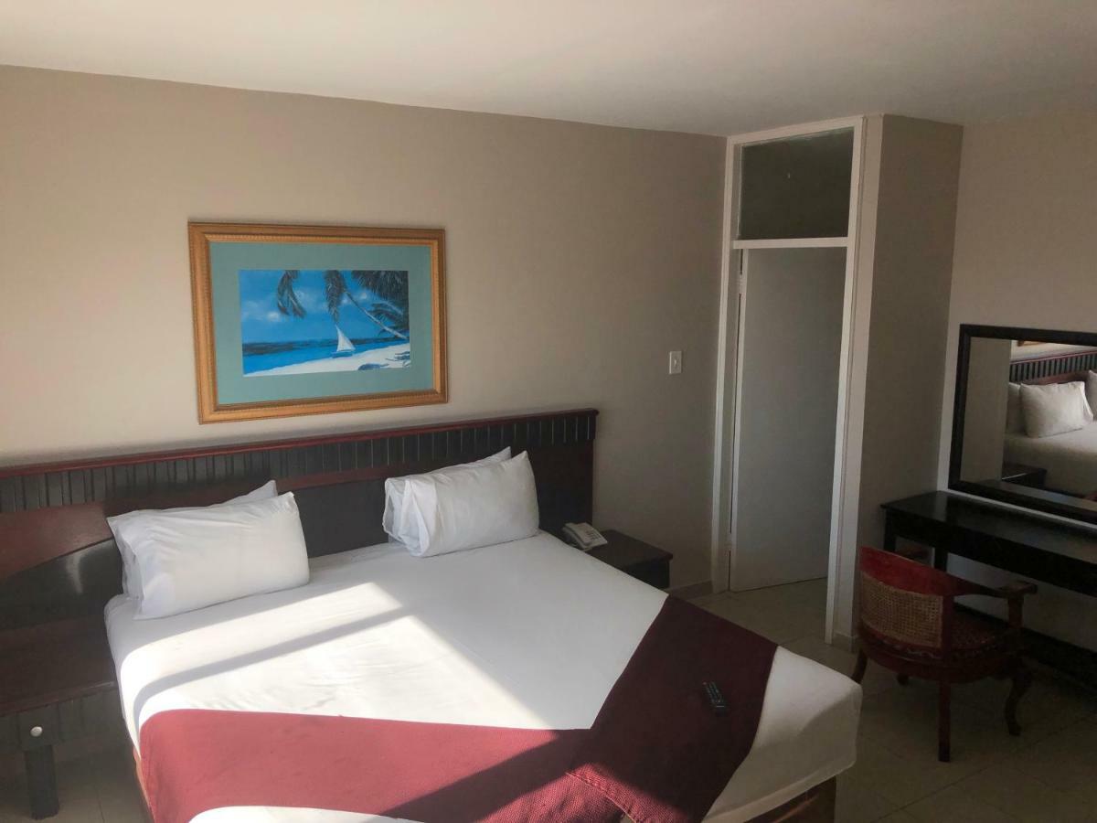 Coastlands Durban Self Catering Holiday Apartments Екстер'єр фото