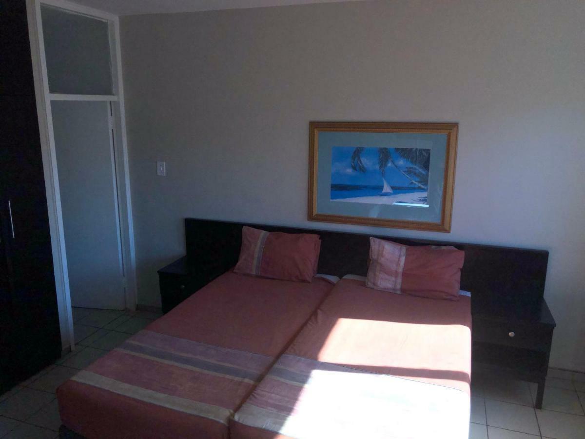 Coastlands Durban Self Catering Holiday Apartments Екстер'єр фото